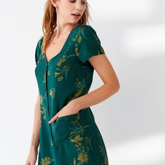 Urban Outfitters Lola Button-Down Dress - Picture 2 of 7